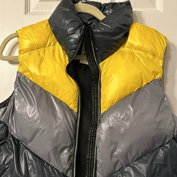 NWT Puffy Vest - Picture 2 of 3